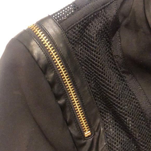 NWOT Black Crop Mesh Gold Zipper Button Blazer Size 4/6 - Picture 11 of 12